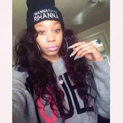 Instagram - @Ru_beeee