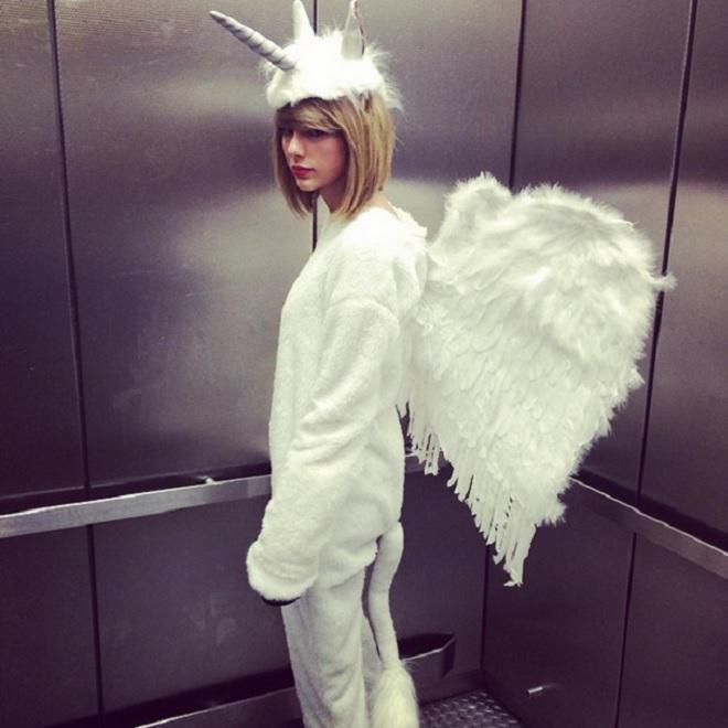 Things overheard in the elevator with Taylor Swift. Obviously a parody. Send what you hear to  tswiftelevator@gmail.com.