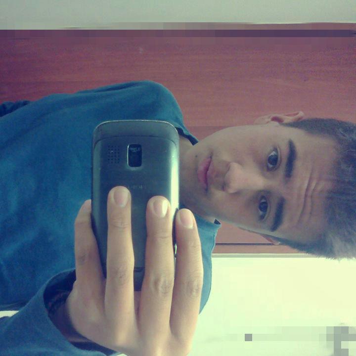 El amor se sufre mas de lo que se disfruta. :))