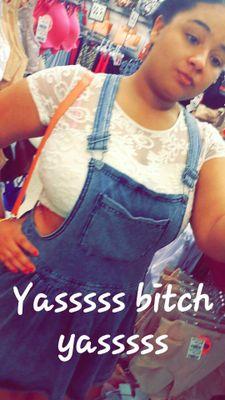 Simply_Lizziex3's profile picture. Follow My Instagram: thatcrazygirl_Liz