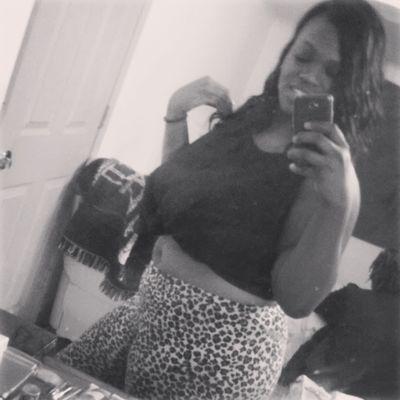 M.O.D THE MOTTO 
FOLLOW ME ND I FOLLOW BAKKK 
DNT MENTION ME ND NO IGNORENT A$$ S#!T BUT MENTION ME FOR A FOLLOW BAKK DOE