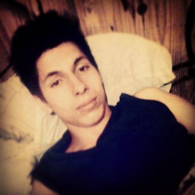 Não se ilude com sorriso não marca vacilação ele é suficiente pra te levar pro caixão . . segue sdv ?  Wpp 5193686611