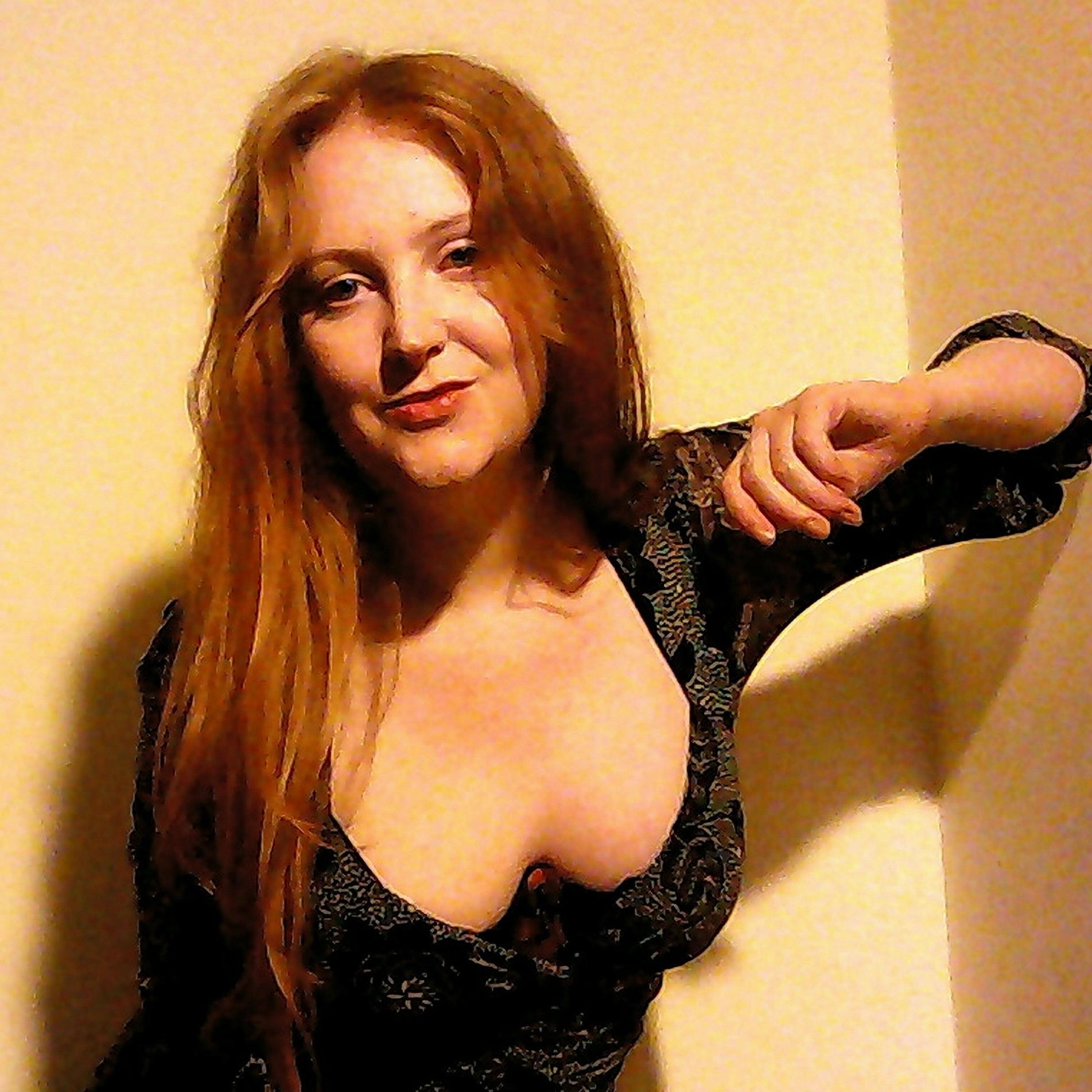 English Model/camgirl. 30G redhead. All natural. 
https://t.co/y9cJnfVmTa
Adultwork: https://t.co/tsAa4qgOOC
ManyVids: https://t.co/NDofoVErjr