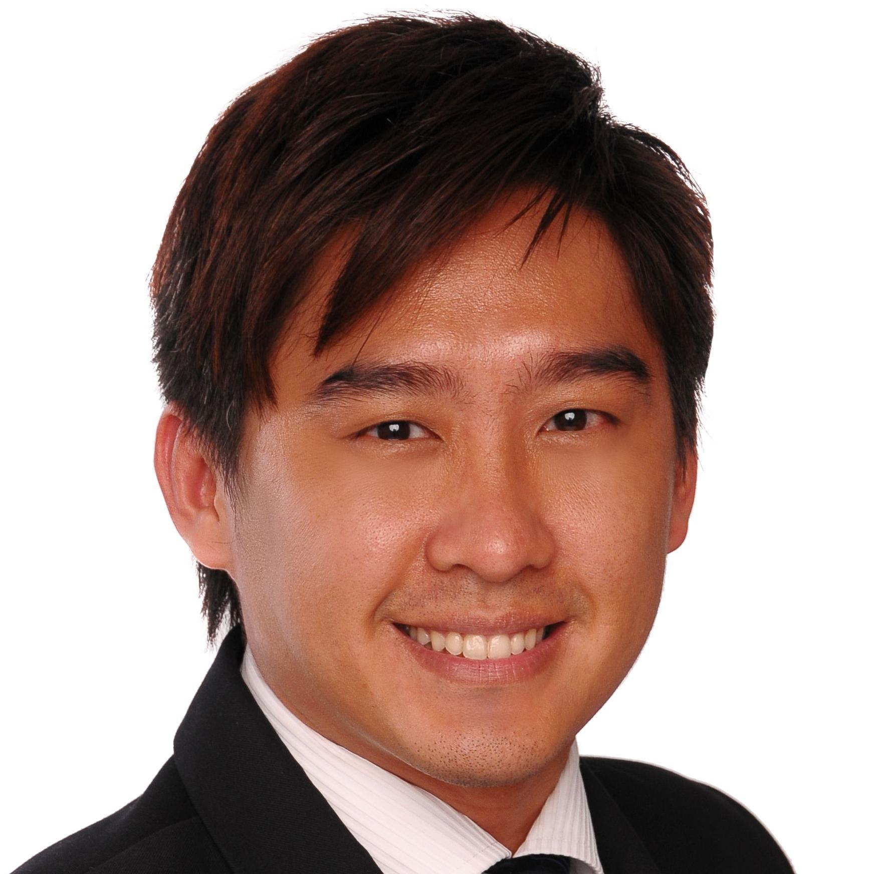 A Full Time Realtor. Your Biz Partner in SG Real Estate (CEA:R007936J) Enjoy Soccer. A MAN UTD Fanz :)