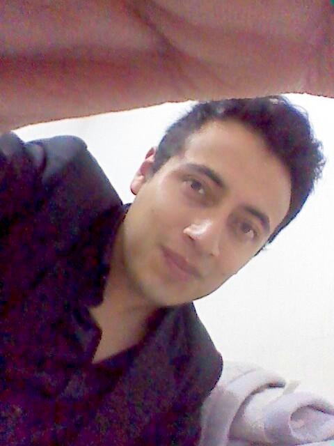 Soy una persona como todas las demás soñador algo loco y en muchas ocasiones prefiero darle la razón a una persona antes que escucharla.