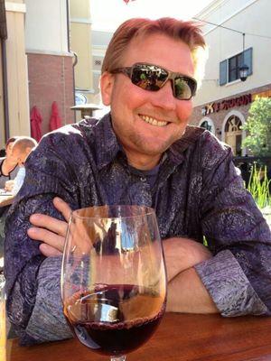 Key grip, oenophile, Robin's husband, cat wrangler, lover of all things Texan #FilmInTexas