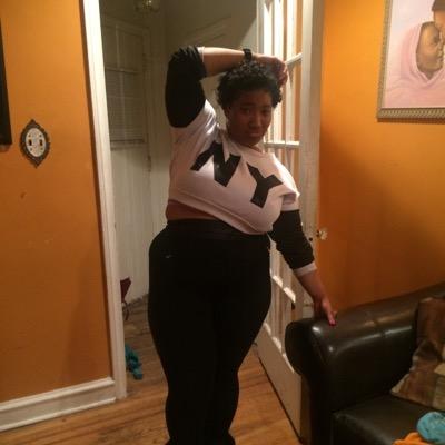 a young teenage mom that stills hold herself down and do what she gotta do...im a young independent women
