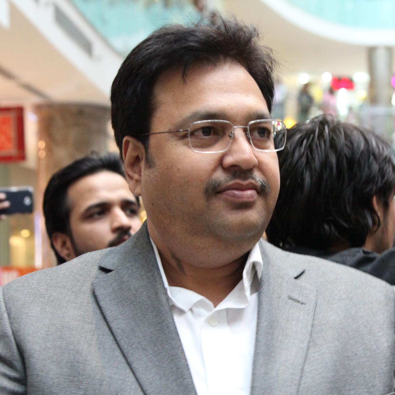 Business Man, Cricket lover and Owner team @DelhiDragons