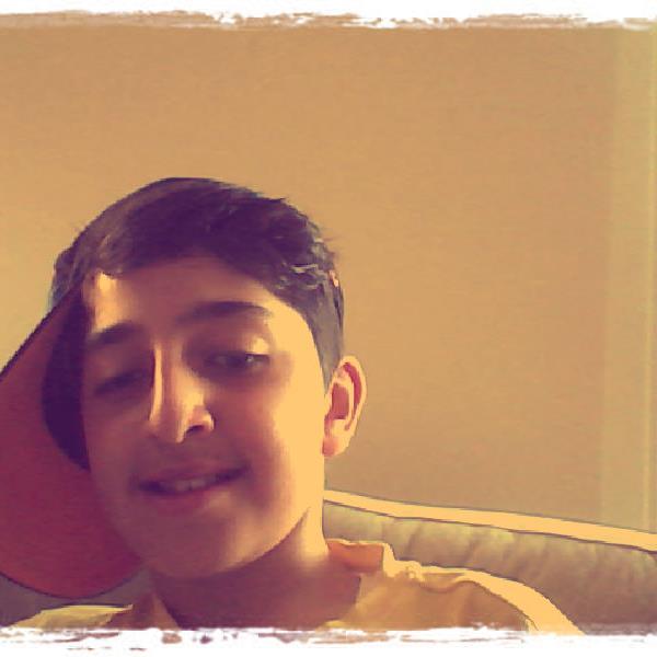 Hi I am Guney I am big afl and soccer fan and I love singing and raping