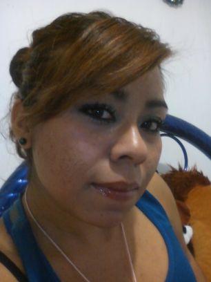 Enamorada y muy feliz