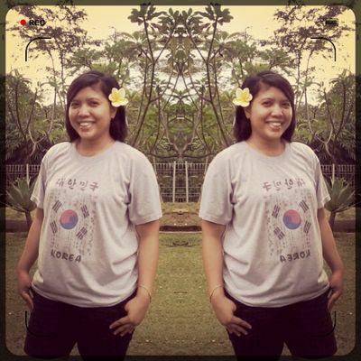 Harus slalu berusaha tersenyum apapun Ɣªήğ sedang dirasakan...