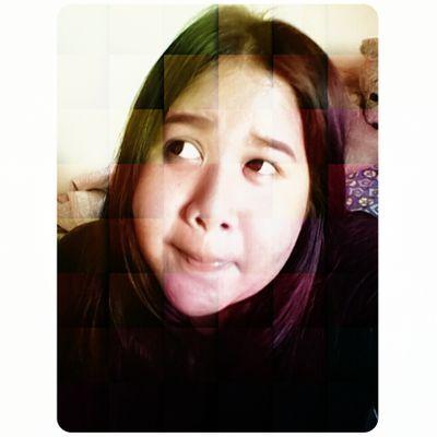 When I feel happy, I dare to laugh among people. But when I feel blue I’ve just to cried with you
Because you’re the only one who understand me