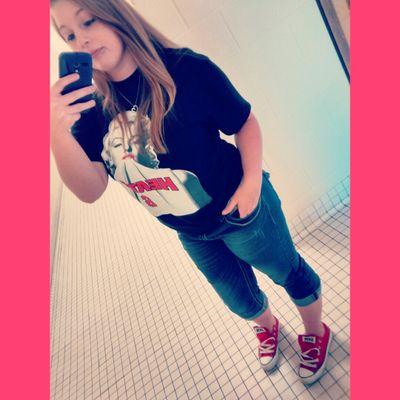 Brittany Norris  . ℅ 15'  . Follow Your Dreams  . All about the money  . Follow For Follow  .