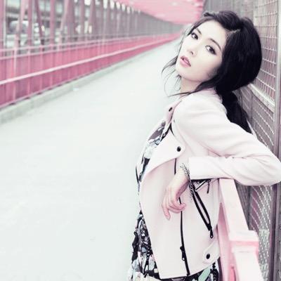 - 100 degrees; red is Hyun A