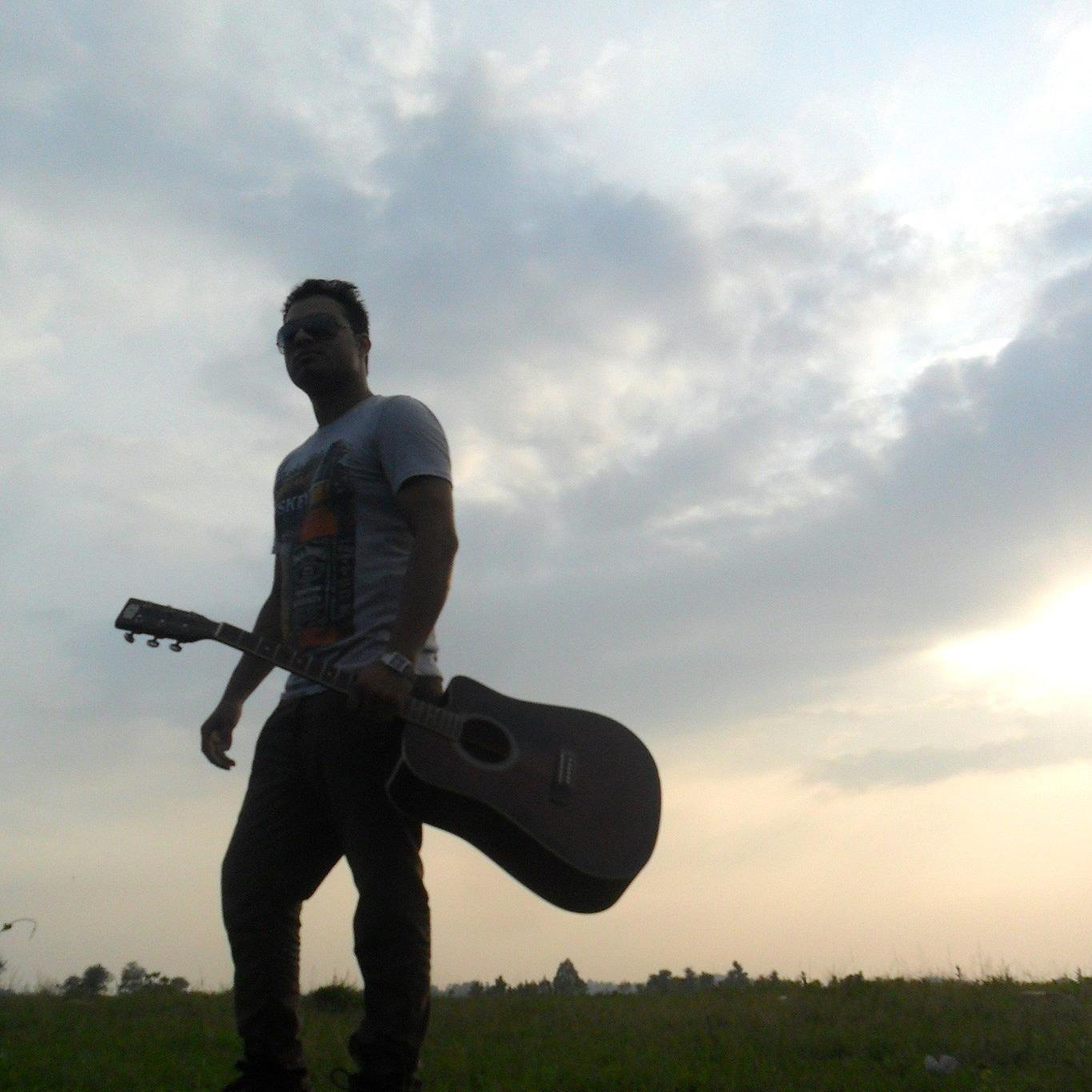 Capri_Jayant's profile picture. let's begin...✨