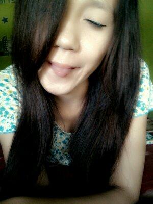 hanifitriani0's profile picture. 