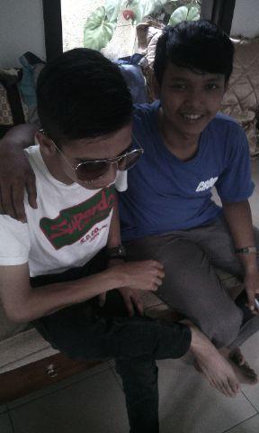 _ryanfachril's profile picture. 19@--