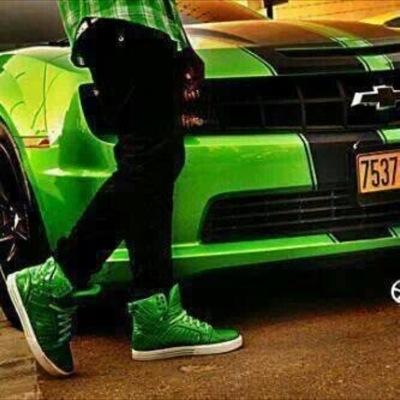 SaneSantos44's profile picture. 