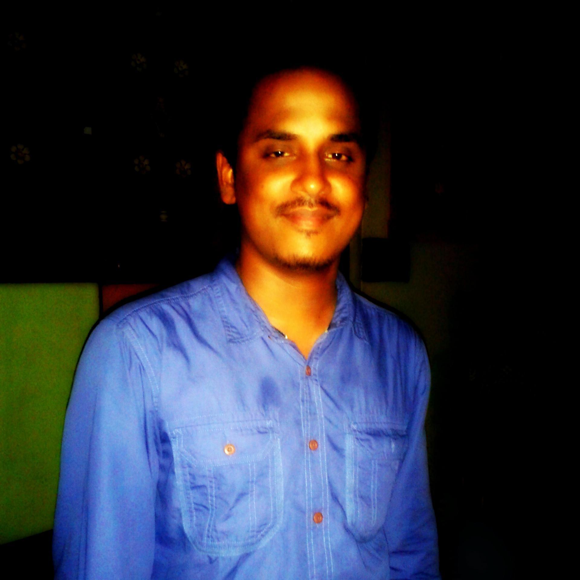 Engineer..I m always cool..Great fan of Ilaya Thalapathy vijay..