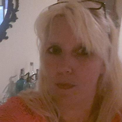 frenchgirl1965's profile picture. Woont naar volle tevredenheid in Frankrijk,eigenaar van @PapillonCadeau heeft een hekel aan stil zitten , druk met van alles en nog wat en happy met @mexboom