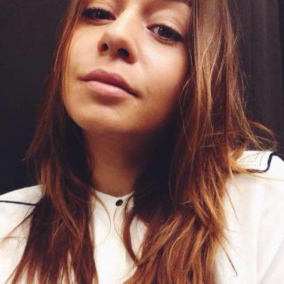 MilieAlx's profile picture. T'as beau être carré, tu tourneras toujours en rond