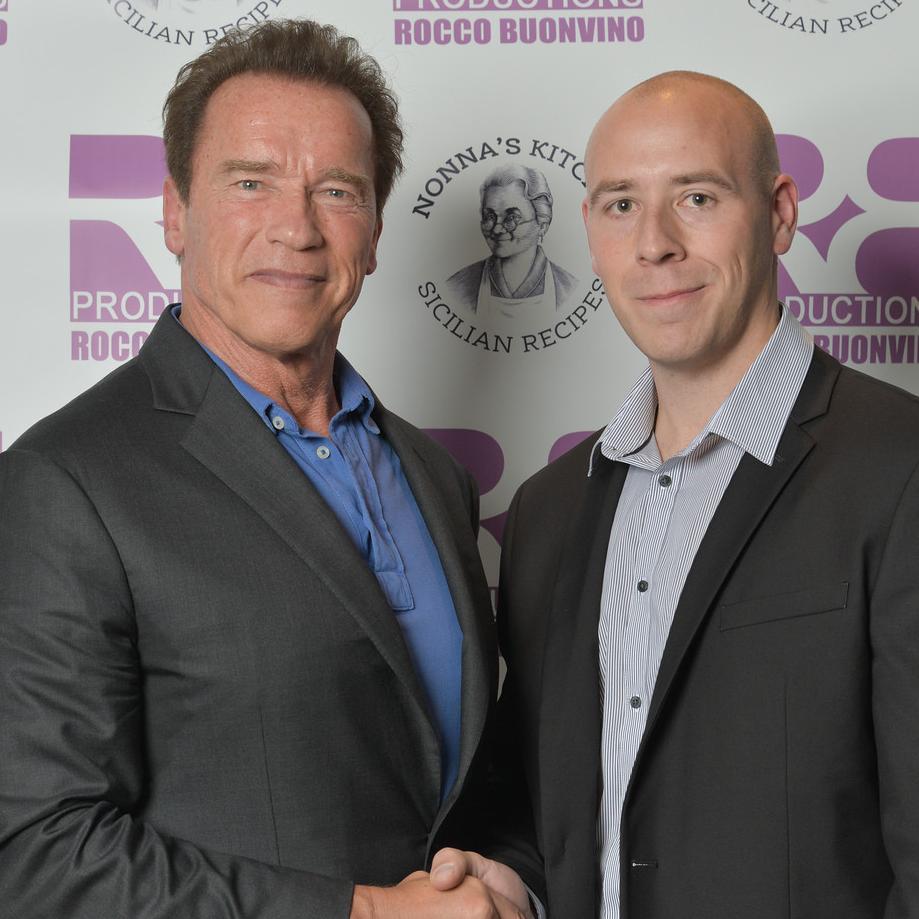 brolyweb's profile picture. Mon premier roman : Dos au miroir aux éditions Mon petit éditeur