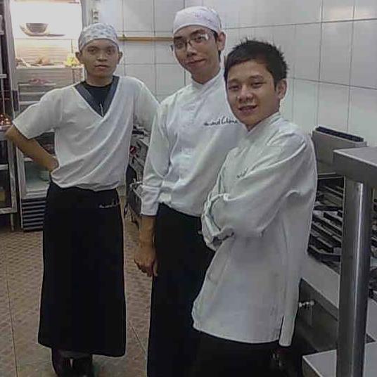 father of 2 big handsome boys..