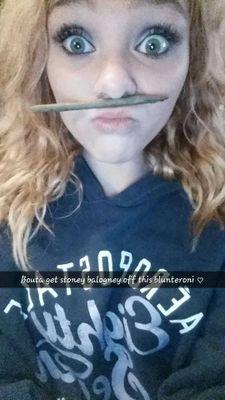 Storm062895's profile picture. 19, broken, lost.