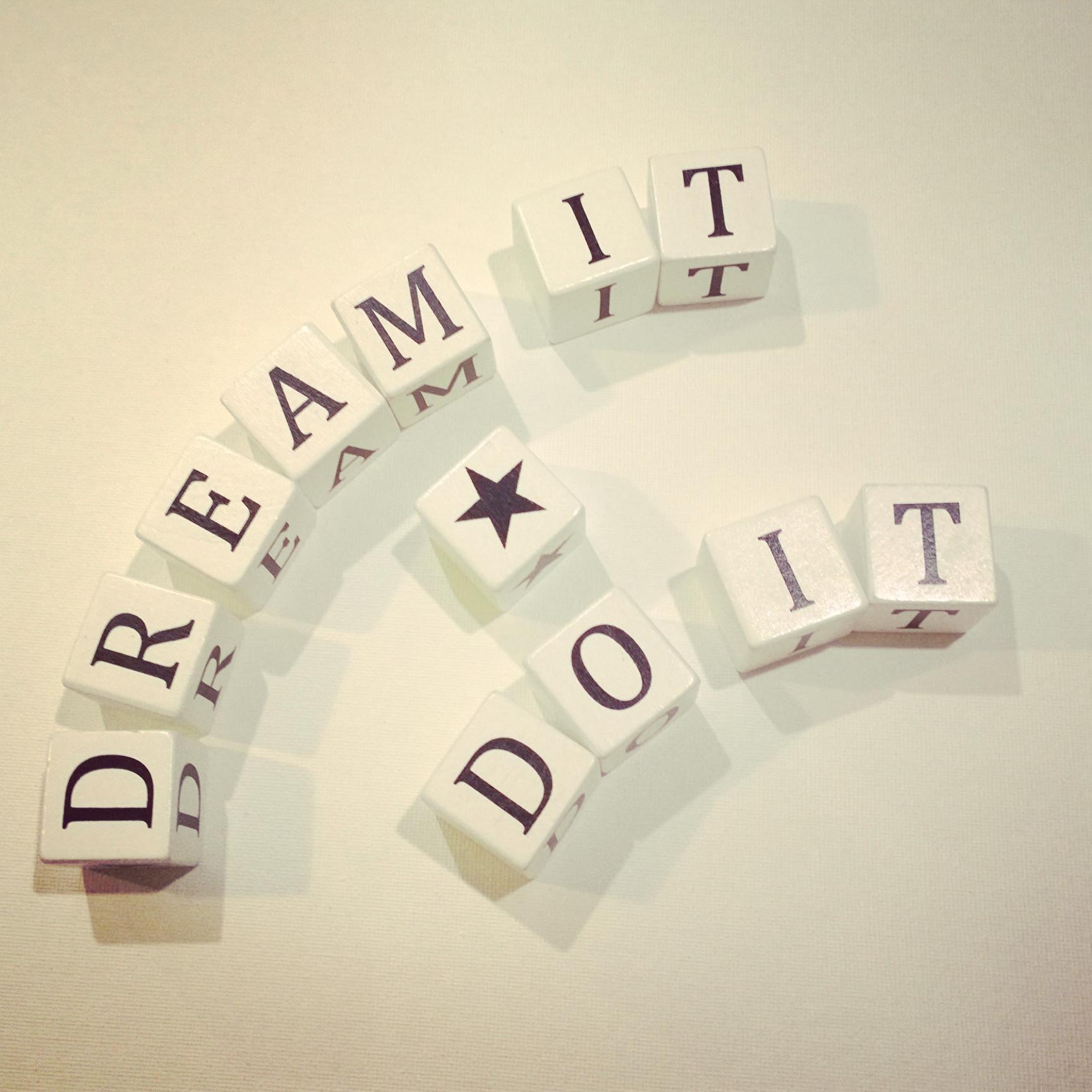 madventuress's profile picture. ✈ Family Travel | days out | adventures | outdoors | nature   Tweets by Cision Top 10 UK #Familytravel blogger