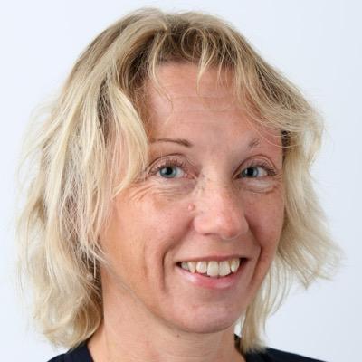 Jobbar på Svenskt Näringsliv och brinner för en väl fungerande arbetsmarknad med fler och växande företag!