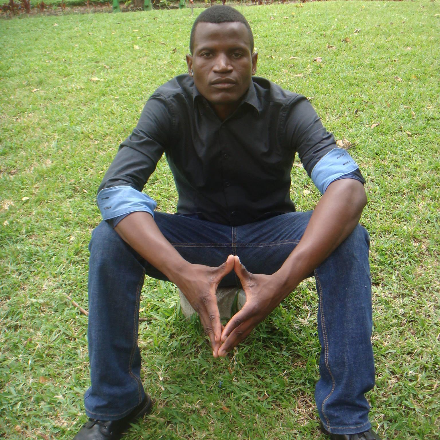 Born and lives in Beira. Studied Statistics on Universidade Eduardo Mondlane. Experience on Monitoring and Evaluation.