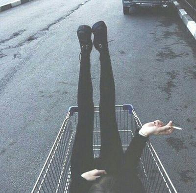 littlebitofhate's profile picture. A lost soul with a heavy heart.