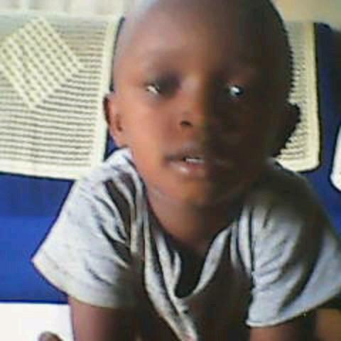 AlmahOiro's profile picture. 