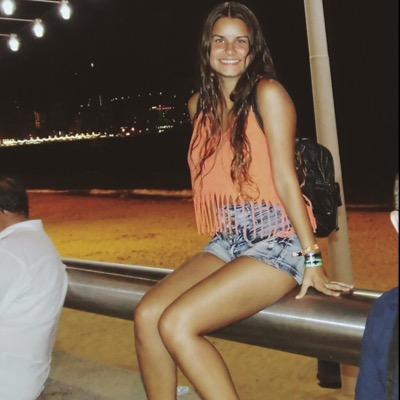'Para saber cuales son verdaderamente sus opiniones debes estar atento más bien a lo que practican que a lo que dicen.'