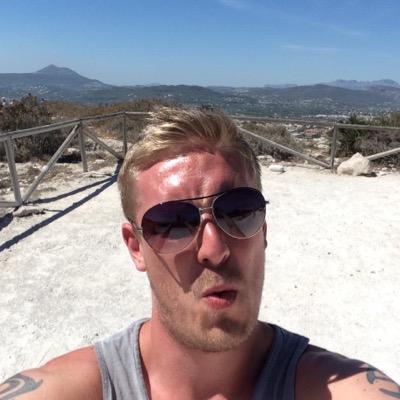 garyelliott1983's profile picture. 