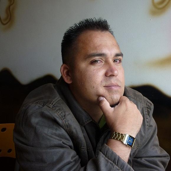 NO ES FÁCIL LOGRAR UNA CAUSA CUANDO VALE MAS LA CRITICA Y LA INDIFERENCIA..NOS ACEPTAMOS AHORA O SERA NUNCA
