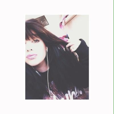 ChachouOzzola's profile picture. 