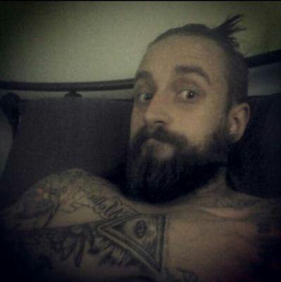 Goat_face_'s profile picture. Unshaven Halo & destiny god, Gamer, Beards N Tattoos, GAME manager, Gaming is my thing it's what I do..... TarneyG MY GIRL