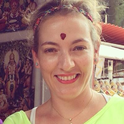 Cristymunozv's profile picture. PENSAR es un acto revolucionario