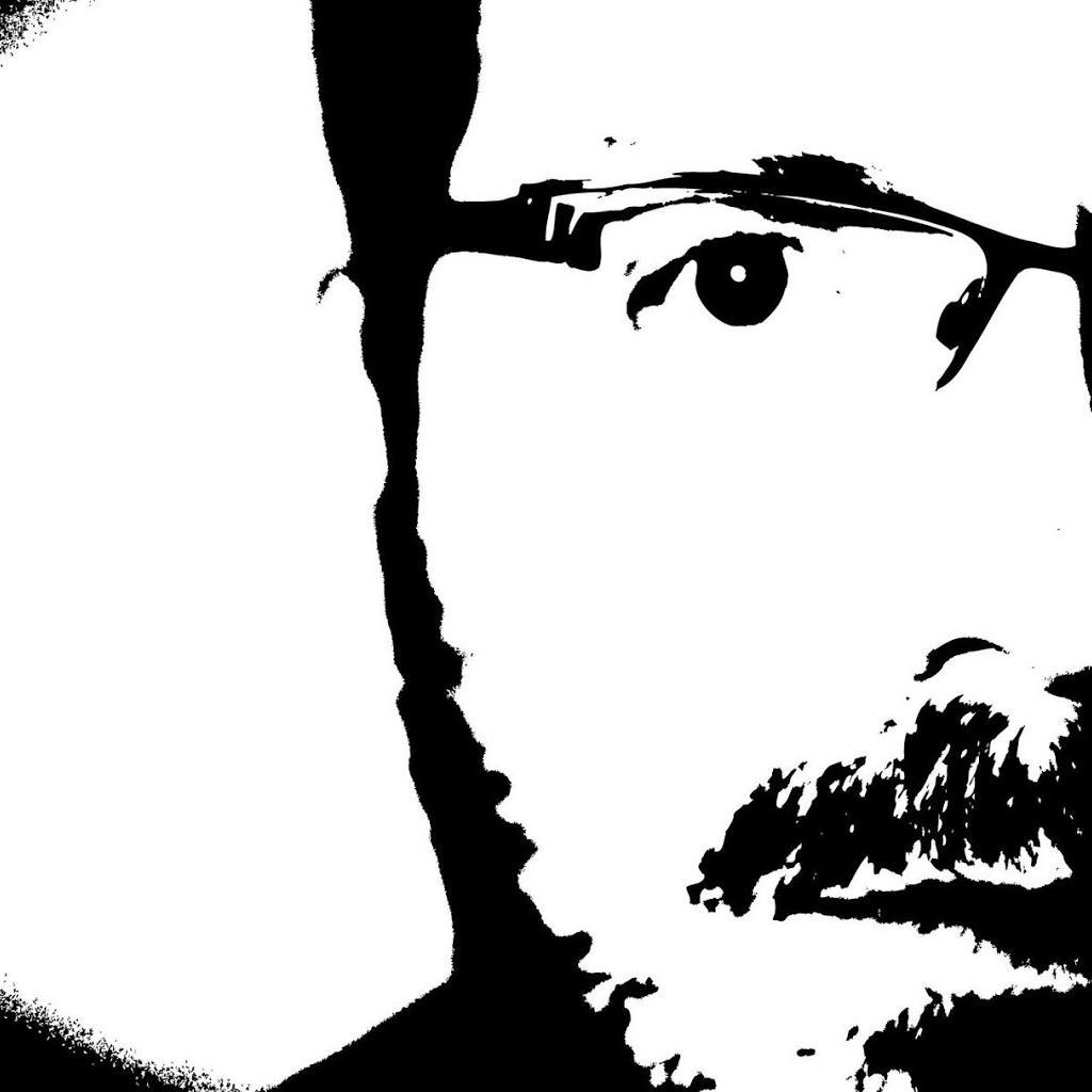Professional in user experience, interaction, strategy and  product design.