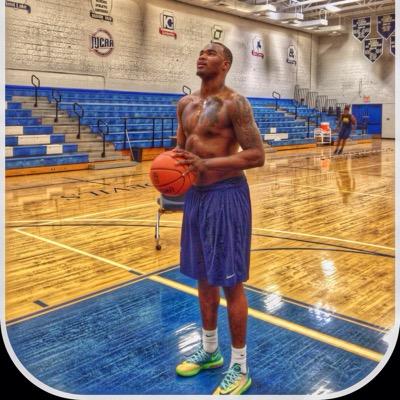 #Hoop I'm chasing a dream #Collegekid #6'6 #0⃣0⃣ #Otf