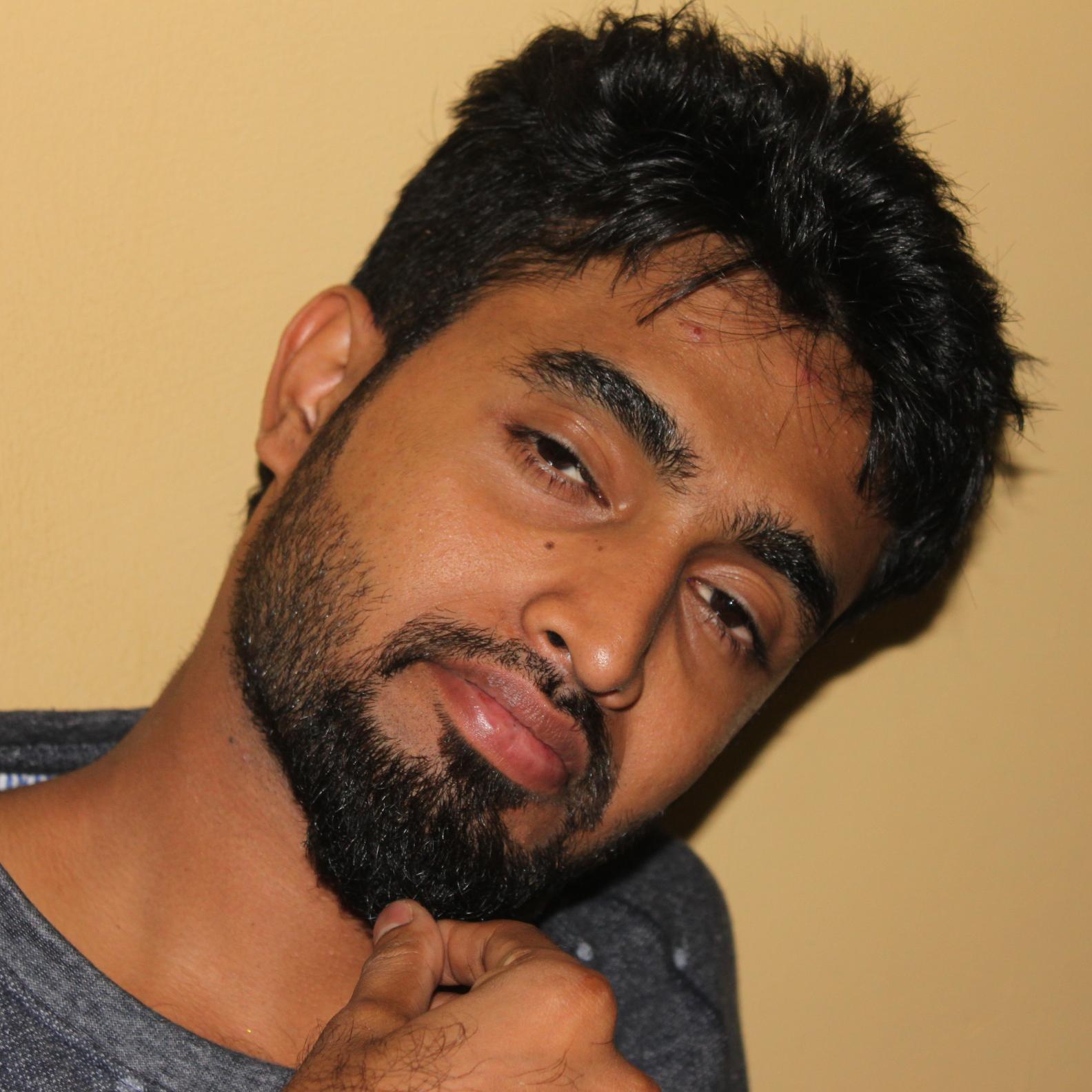 hi friends its my no. +9995402540