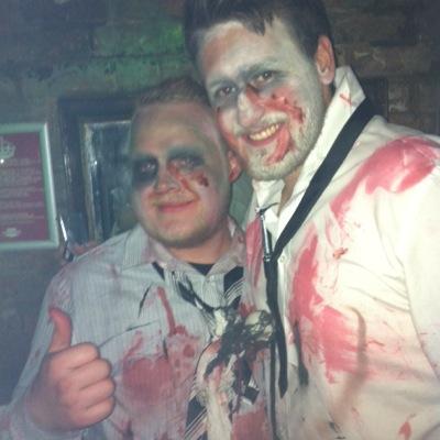 Nic_MediK's profile picture. Nic. Music. Football. Friends.