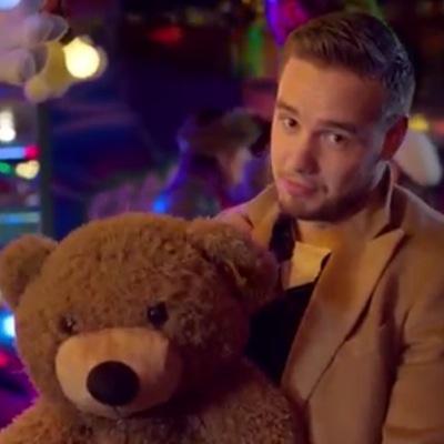 go follow @mairelis95 if i don't follow back here LotsOfLove