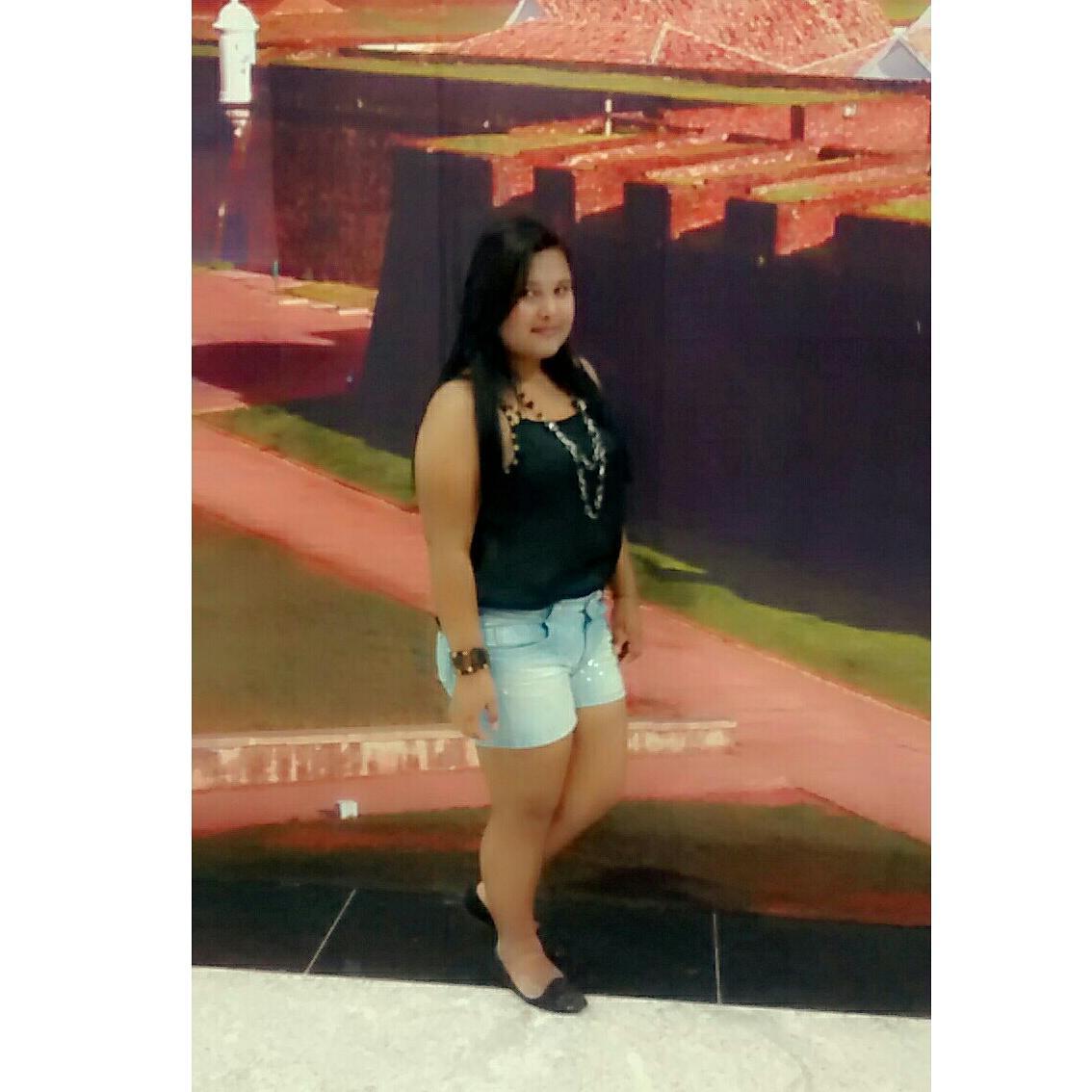 Oque é passageiro se torna descartável, pra quer tantas mudanças se o amor é imutável,não precisar ter pressa o acaso é controlável. 3