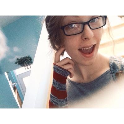 Shailahanscom's profile picture. 