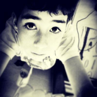 Twitter oficial do Breno ator, cantor e compositor sou do @sbtonline filme o palhaço (terror) Monitorado pela Polícia Federal Boylieber