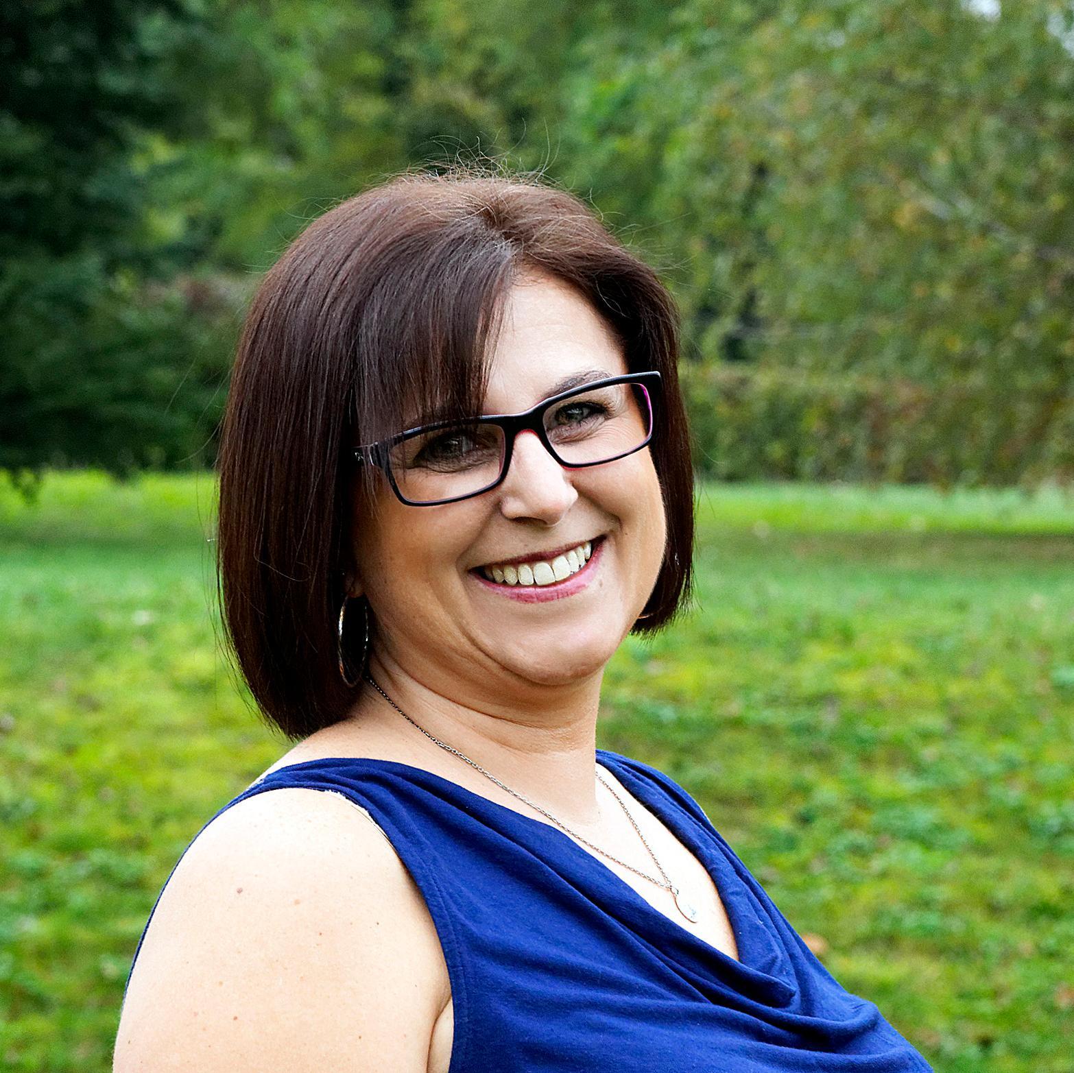 lodyllion's profile picture. Conceptrice de la Méthode Web Business Vibratoire: Les Clés pour Arrêter d'Être Une Entrepreneure Fauchée