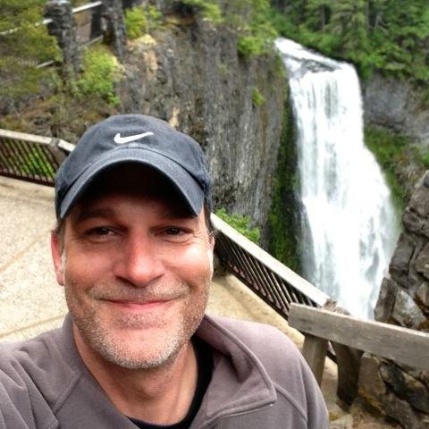 ttopper5's profile picture. Writer @ Leo Burnett