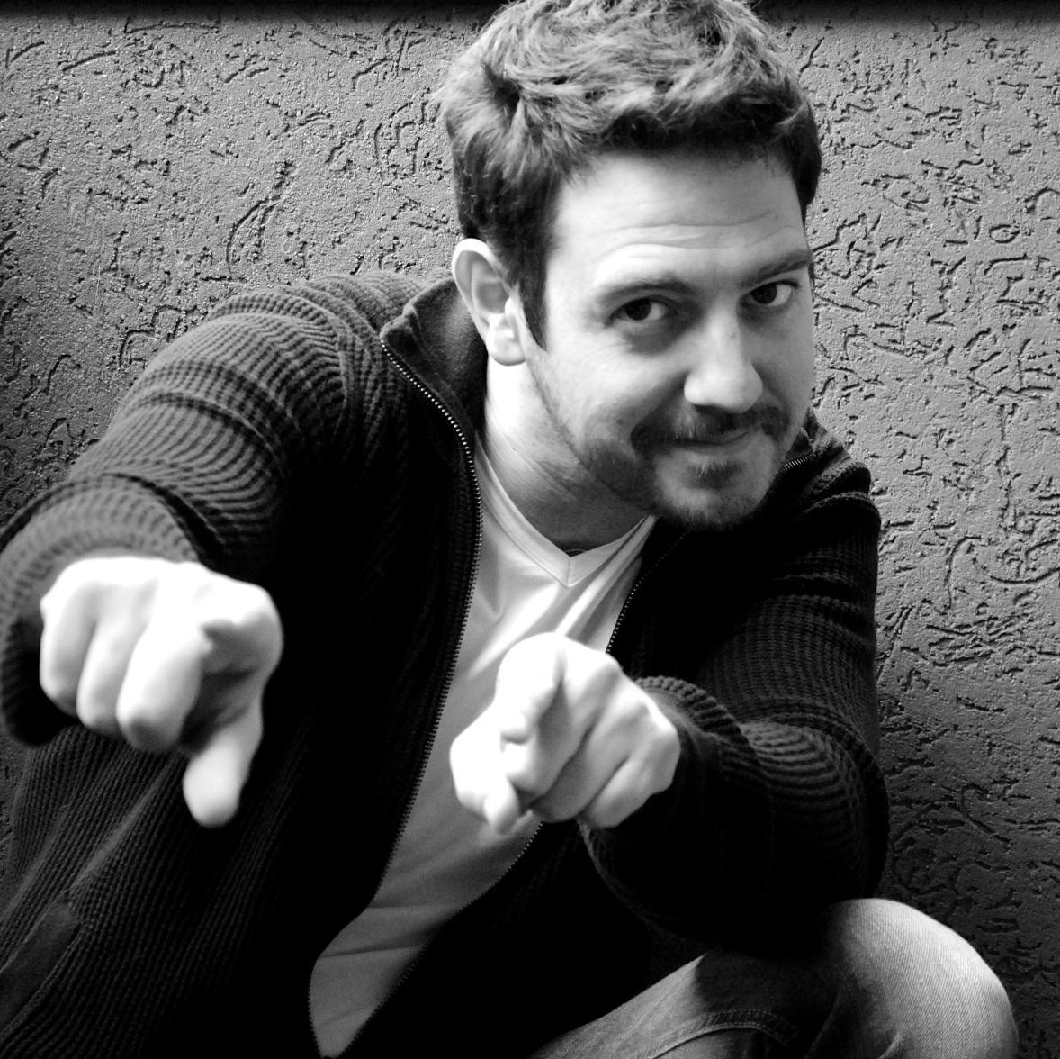 VittorioVaccaro's profile picture. Inizio con il sogno di fare Gesù in una recita a scuola! Oggi sono attore e regista, a teatro e in tv: ruoli impegnati, spot, e sketch comici!
U.S. @isagrassano